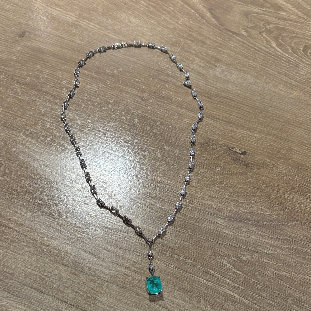 Elegant Silver and Green stone  Necklace